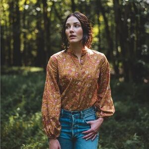 Parterre Julia Berolzheimer Floral Yellow and Pink Blouse BRYCE TOP IN MARIGOLD